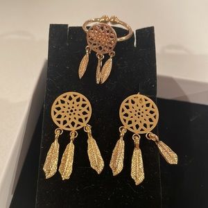 ✨ Dreamcatcher stud earrings & adjustable ring set ✨ Rebecca Accessories Gold